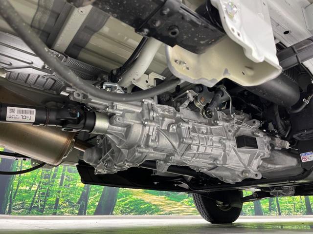 キャリイトラック KCエアコン・パワステ 4WD 5MT 衝突軽減装置 禁煙車 クリアランスソナー オートハイビーム 誤発進抑制機能 車線逸脱警報 先行車発進告知 オートライト ヘッドライトレベライザー AM FM再生 3方開荷台(23枚目)
