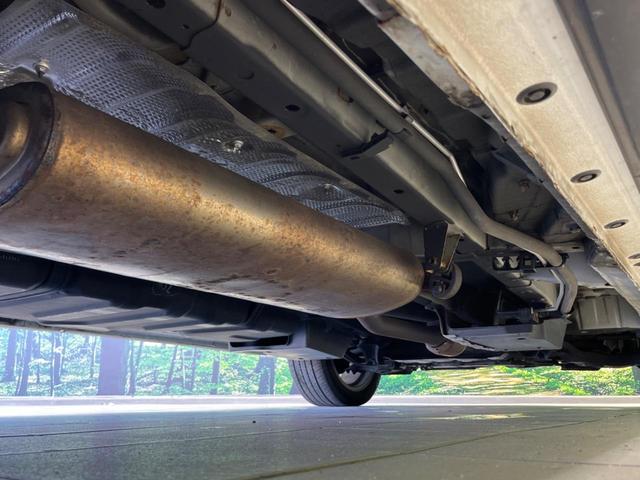 エスティマ アエラス　プレミアムエディション　４ＷＤ　両側電動ドア　純正ナビ　後席モニター　全周囲カメラ　禁煙車　ハーフレザーシート　パワーシート　スマートキー　ＨＩＤヘッド　ＥＴＣ　クルコン　オートライト　デュアルオートエアコン　オットマン（22枚目）