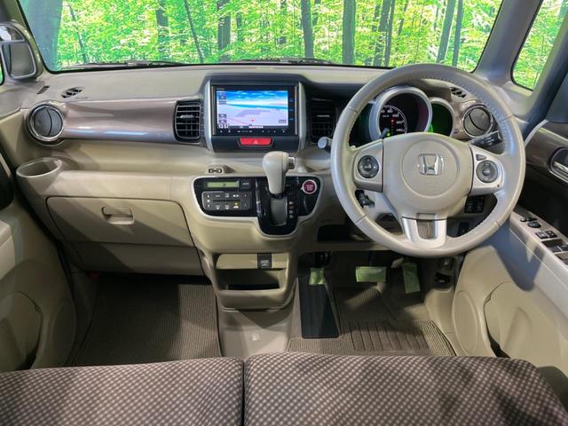 Ｎ－ＢＯＸ ２トーンカラースタイル　ＧターボＳＳパッケージ　両側電動ドア　純正ナビ　バックカメラ　衝突軽減装置　禁煙車　スマートキー　ＨＩＤヘッド　ＥＴＣ　クルコン　パドルシフト　純正１４インチＡＷ　オートライト　オートエアコン　Ｂｌｕｅｔｏｏｔｈ　ＤＶＤ再生（2枚目）