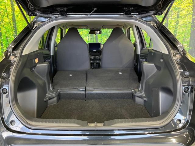 ヤリスクロス Ｘ　純正８型ナビ　バックカメラ　衝突軽減装置　レーダークルーズ　禁煙車　コーナーセンサー　レーンキープ　スマートキー　ＥＴＣ　オートハイビーム　車線逸脱警報　誤発進抑制機能　先行車発進告知　オートライト（10枚目）