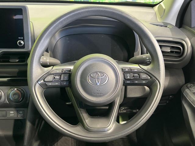 ヤリスクロス Ｘ　純正８型ナビ　バックカメラ　衝突軽減装置　レーダークルーズ　禁煙車　コーナーセンサー　レーンキープ　スマートキー　ＥＴＣ　オートハイビーム　車線逸脱警報　誤発進抑制機能　先行車発進告知　オートライト（11枚目）