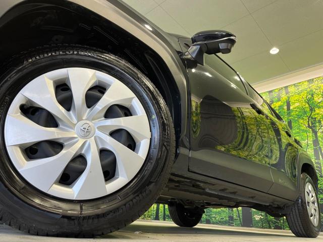 ヤリスクロス Ｘ　純正８型ナビ　バックカメラ　衝突軽減装置　レーダークルーズ　禁煙車　コーナーセンサー　レーンキープ　スマートキー　ＥＴＣ　オートハイビーム　車線逸脱警報　誤発進抑制機能　先行車発進告知　オートライト（13枚目）