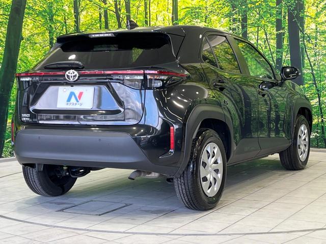 ヤリスクロス Ｘ　純正８型ナビ　バックカメラ　衝突軽減装置　レーダークルーズ　禁煙車　コーナーセンサー　レーンキープ　スマートキー　ＥＴＣ　オートハイビーム　車線逸脱警報　誤発進抑制機能　先行車発進告知　オートライト（17枚目）