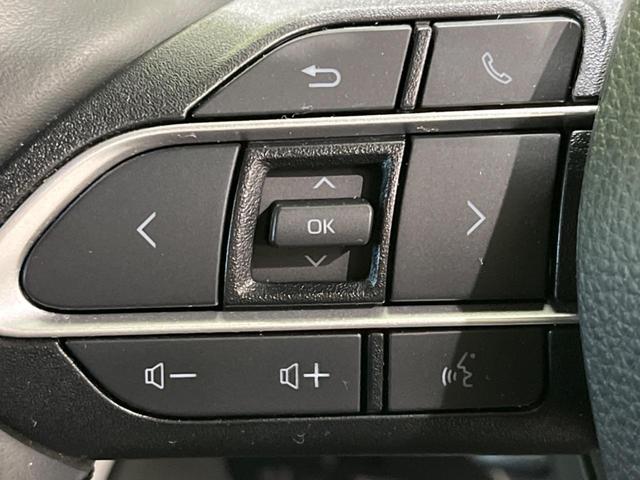 ヴォクシー ハイブリッドＳ－Ｚ　両側電動ドア　後席モニター　純正１０．５型ナビ　全周囲カメラ　衝突軽減装置　レーダークルーズ　禁煙車　電動リアゲート　ハーフレザーシート　コーナーセンサー　スマートキー　ＬＥＤヘッド　ＥＴＣ　フルセグ（34枚目）