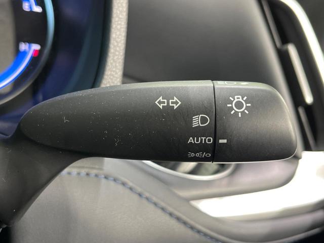 ヴォクシー ハイブリッドＳ－Ｚ　両側電動ドア　後席モニター　純正１０．５型ナビ　全周囲カメラ　衝突軽減装置　レーダークルーズ　禁煙車　電動リアゲート　ハーフレザーシート　コーナーセンサー　スマートキー　ＬＥＤヘッド　ＥＴＣ　フルセグ（38枚目）