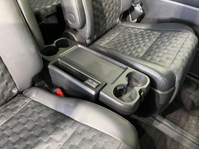 ヴォクシー ハイブリッドＳ－Ｚ　両側電動ドア　後席モニター　純正１０．５型ナビ　全周囲カメラ　衝突軽減装置　レーダークルーズ　禁煙車　電動リアゲート　ハーフレザーシート　コーナーセンサー　スマートキー　ＬＥＤヘッド　ＥＴＣ　フルセグ（65枚目）