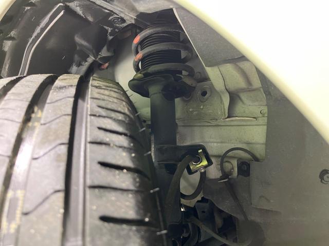 ノート ｅ－パワー　メダリスト　純正ナビ　バックカメラ　衝突軽減装置　レーダークルーズ　禁煙車　ハーフレザーシート　ドラレコ　コーナーセンサー　スマートキー　ＬＥＤヘッド　ＥＴＣ　デジタルインナーミラー　車線逸脱警報　誤発進抑制機能（20枚目）