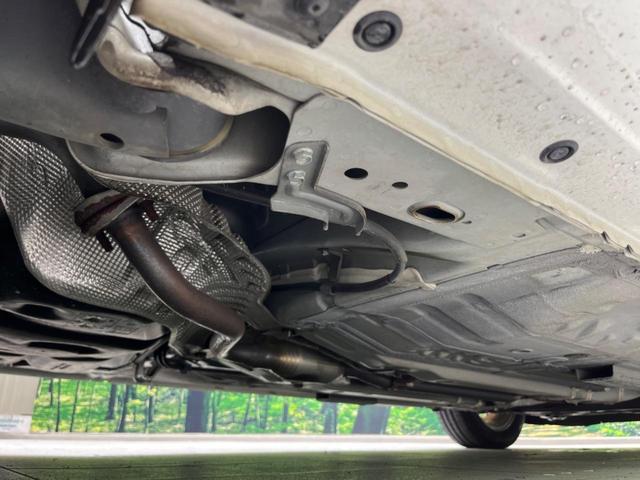 ノート ｅ－パワー　メダリスト　純正ナビ　バックカメラ　衝突軽減装置　レーダークルーズ　禁煙車　ハーフレザーシート　ドラレコ　コーナーセンサー　スマートキー　ＬＥＤヘッド　ＥＴＣ　デジタルインナーミラー　車線逸脱警報　誤発進抑制機能（23枚目）