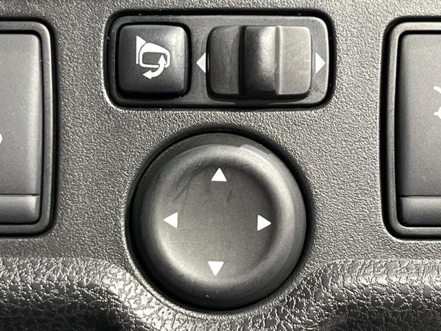 ノート ｅ－パワー　メダリスト　純正ナビ　バックカメラ　衝突軽減装置　レーダークルーズ　禁煙車　ハーフレザーシート　ドラレコ　コーナーセンサー　スマートキー　ＬＥＤヘッド　ＥＴＣ　デジタルインナーミラー　車線逸脱警報　誤発進抑制機能（34枚目）