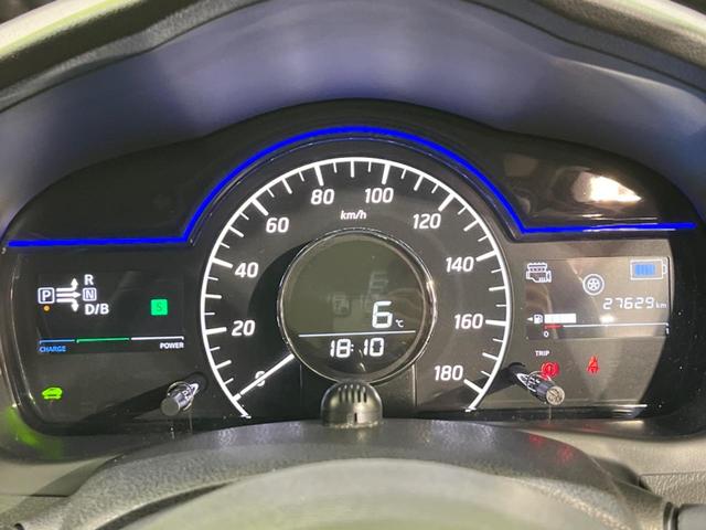 ノート ｅ－パワー　メダリスト　純正ナビ　バックカメラ　衝突軽減装置　レーダークルーズ　禁煙車　ハーフレザーシート　ドラレコ　コーナーセンサー　スマートキー　ＬＥＤヘッド　ＥＴＣ　デジタルインナーミラー　車線逸脱警報　誤発進抑制機能（37枚目）