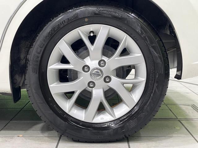 ノート ｅ－パワー　メダリスト　純正ナビ　バックカメラ　衝突軽減装置　レーダークルーズ　禁煙車　ハーフレザーシート　ドラレコ　コーナーセンサー　スマートキー　ＬＥＤヘッド　ＥＴＣ　デジタルインナーミラー　車線逸脱警報　誤発進抑制機能（49枚目）