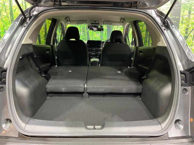 ノート Ｘ　純正９型ナビ　全周囲カメラ　衝突軽減装置　プロパイロット　禁煙車　シートヒーター　ドラレコ　コーナーセンサー　レーンキープ　ＬＥＤヘッド　ＥＴＣ　ステアリングヒーター　誤発進抑制機能　置くだけ充電（9枚目）