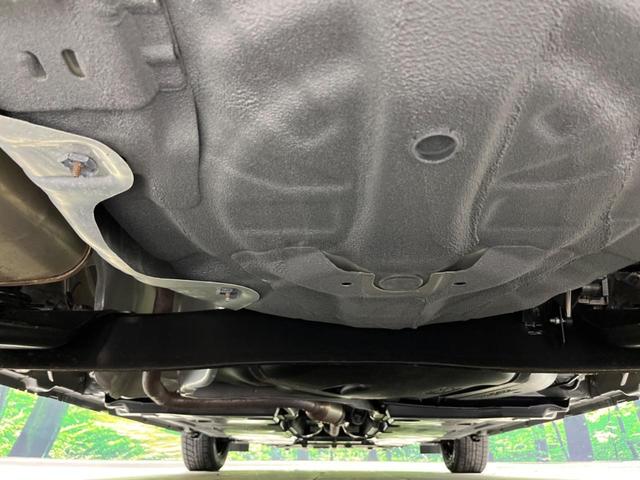 ノート Ｘ　純正９型ナビ　全周囲カメラ　衝突軽減装置　プロパイロット　禁煙車　シートヒーター　ドラレコ　コーナーセンサー　レーンキープ　ＬＥＤヘッド　ＥＴＣ　ステアリングヒーター　誤発進抑制機能　置くだけ充電（18枚目）