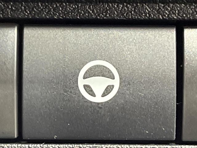 ノート Ｘ　純正９型ナビ　全周囲カメラ　衝突軽減装置　プロパイロット　禁煙車　シートヒーター　ドラレコ　コーナーセンサー　レーンキープ　ＬＥＤヘッド　ＥＴＣ　ステアリングヒーター　誤発進抑制機能　置くだけ充電（33枚目）