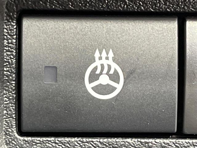 ノート Ｘ　純正９型ナビ　全周囲カメラ　衝突軽減装置　プロパイロット　禁煙車　シートヒーター　ドラレコ　コーナーセンサー　レーンキープ　ＬＥＤヘッド　ＥＴＣ　ステアリングヒーター　誤発進抑制機能　置くだけ充電（34枚目）