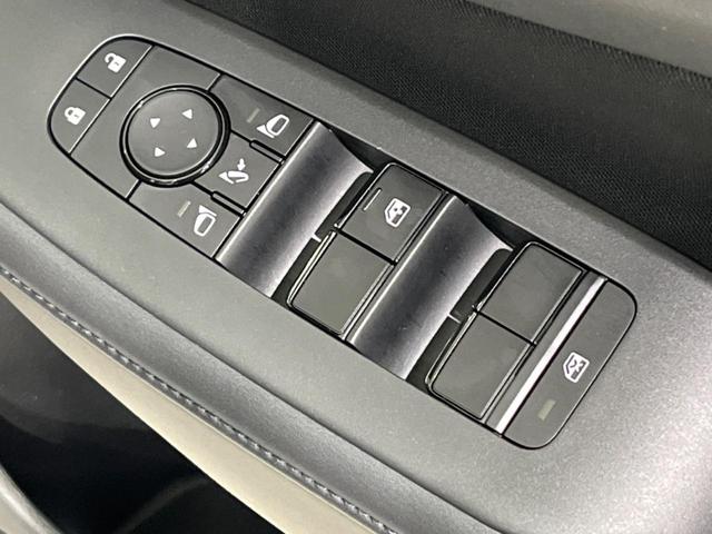 ノート Ｘ　純正９型ナビ　全周囲カメラ　衝突軽減装置　プロパイロット　禁煙車　シートヒーター　ドラレコ　コーナーセンサー　レーンキープ　ＬＥＤヘッド　ＥＴＣ　ステアリングヒーター　誤発進抑制機能　置くだけ充電（53枚目）