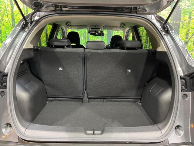 ノート Ｘ　純正９型ナビ　全周囲カメラ　衝突軽減装置　プロパイロット　禁煙車　シートヒーター　ドラレコ　コーナーセンサー　レーンキープ　ＬＥＤヘッド　ＥＴＣ　ステアリングヒーター　誤発進抑制機能　置くだけ充電（63枚目）