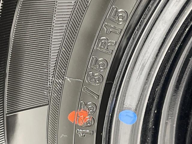 タフト X 届出済未使用車 ガラスルーフ 衝突軽減装置 コーナーセンサー スマートキー LEDヘッド オートブレーキホールド オートハイビーム 車線逸脱警報 誤発進抑制機能 先行車発進告知 オートライト(45枚目)