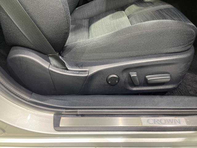 【パワーシート】スイッチ一つで簡単にシートの微調整が可能！電動だから力もいりません！快適なシートポジションにセットして、快適なドライブをお楽しみください。