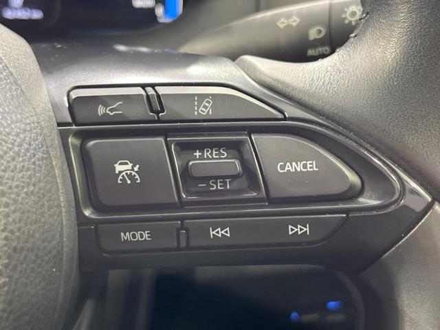 アクア Ｇ　純正ナビ　バックカメラ　ＡＣ１００Ｖ電源　衝突軽減装置　レーダークルーズ　禁煙車　ドラレコ　コーナーセンサー　スマートキー　ＬＥＤヘッド　ＥＴＣ　オートハイビーム　オートエアコン　革巻きハンドル（6枚目）