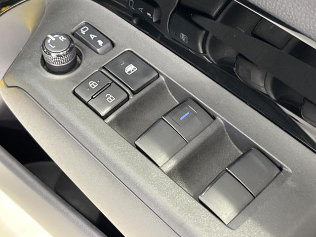 アクア Ｇ　純正ナビ　バックカメラ　ＡＣ１００Ｖ電源　衝突軽減装置　レーダークルーズ　禁煙車　ドラレコ　コーナーセンサー　スマートキー　ＬＥＤヘッド　ＥＴＣ　オートハイビーム　オートエアコン　革巻きハンドル（28枚目）