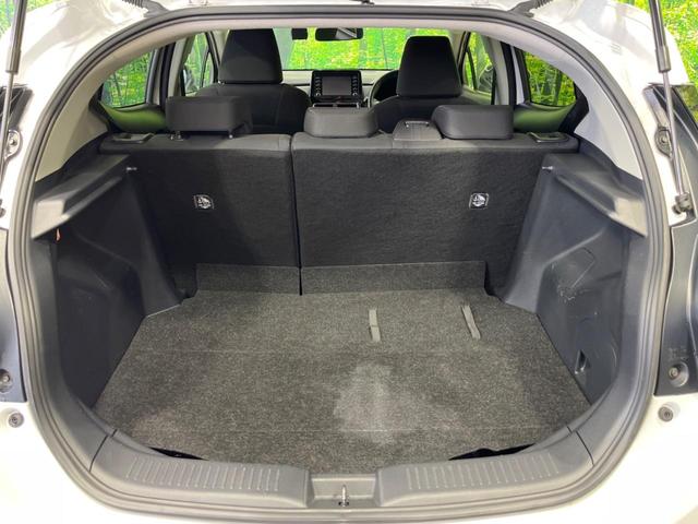 アクア Ｇ　純正ナビ　バックカメラ　ＡＣ１００Ｖ電源　衝突軽減装置　レーダークルーズ　禁煙車　ドラレコ　コーナーセンサー　スマートキー　ＬＥＤヘッド　ＥＴＣ　オートハイビーム　オートエアコン　革巻きハンドル（53枚目）