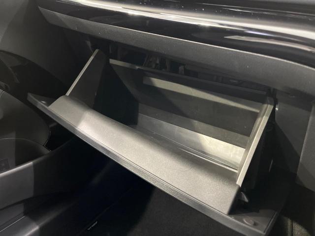 アクア Ｇ　純正ナビ　バックカメラ　ＡＣ１００Ｖ電源　衝突軽減装置　レーダークルーズ　禁煙車　ドラレコ　コーナーセンサー　スマートキー　ＬＥＤヘッド　ＥＴＣ　オートハイビーム　オートエアコン　革巻きハンドル（55枚目）