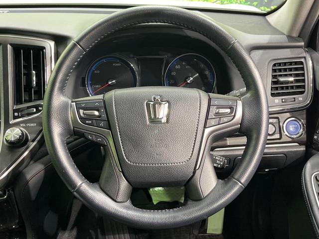 クラウンハイブリッド アスリートＧ　純正８型ナビ　バックカメラ　衝突軽減装置　禁煙車　黒革シート　パワーシート　シートベンチレーション　スマートキー　ＬＥＤヘッド　ＥＴＣ　オートハイビーム　オートライト　デュアルオートエアコン　フルセグ（11枚目）