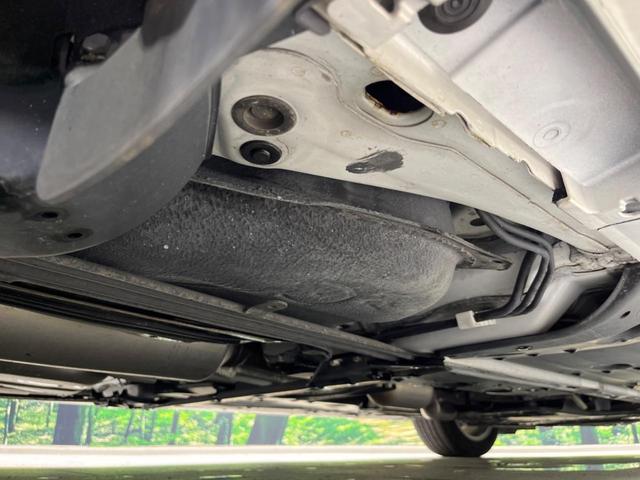 クラウンハイブリッド アスリートＧ　純正８型ナビ　バックカメラ　衝突軽減装置　禁煙車　黒革シート　パワーシート　シートベンチレーション　スマートキー　ＬＥＤヘッド　ＥＴＣ　オートハイビーム　オートライト　デュアルオートエアコン　フルセグ（23枚目）