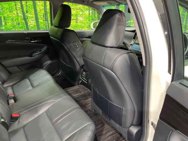 クラウンハイブリッド アスリートＧ　純正８型ナビ　バックカメラ　衝突軽減装置　禁煙車　黒革シート　パワーシート　シートベンチレーション　スマートキー　ＬＥＤヘッド　ＥＴＣ　オートハイビーム　オートライト　デュアルオートエアコン　フルセグ（62枚目）