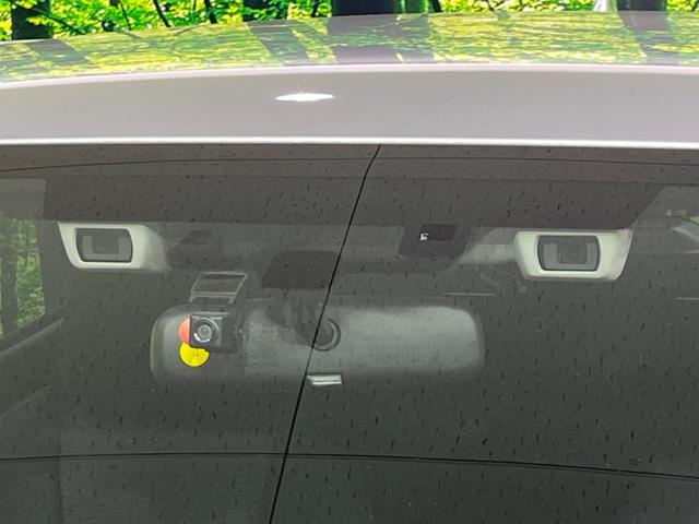 【アイサイトセイフティプラス】アイサイトに更なる安全をプラス。「リアビークルディティクション」と「ハイビームアシスト」により死角を減らし、より安全なドライブを支援してくれる安心の１台です♪