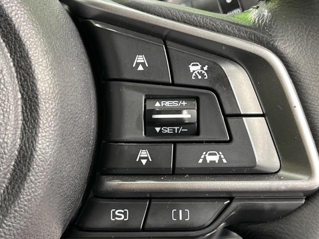 【全車速追従機能付クルーズコントロール】高速道路での長距離走行が楽に！！自動で速度を保つクルーズコントロールが、衝突軽減システムと連携し、前方の車両を感知して車間を保つように速度調節してくれます！！