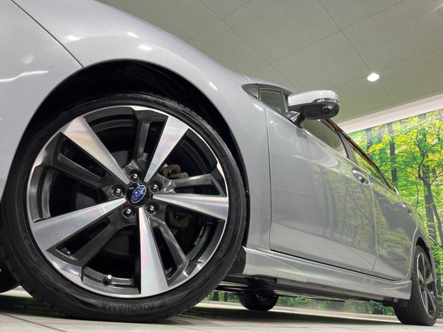 【純正１８インチアルミホイール】外観にマッチした純正アルミホイールを装着しております。各種社外アルミホイールや、スタッドレスタイヤも取扱いしております。是非ご相談ください♪