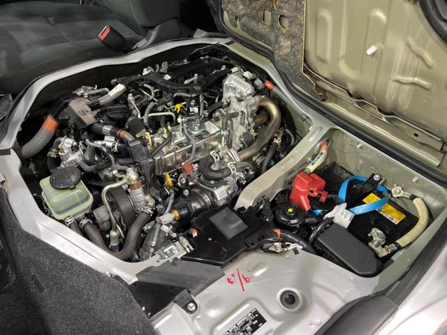 ハイエースバン ロングスーパーGL 4WD ターボ ディーゼル 純正ナビ 衝突軽減装置 禁煙車 コーナーセンサー スマートキー LEDヘッド&フォグ ETC2.0 オートハイビーム オートエアコン Bluetooth CD AUX再生(18枚目)