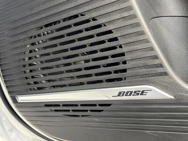 オーラ G レザーエディション 純正9型ナビ 全周囲カメラ BOSEサウンド 寒冷地仕様 衝突軽減装置 プロパイロット 禁煙車 黒レザーシート シートヒーター 前後ドラレコ コーナーセンサー スマートキー LEDヘッド ETC2.0(7枚目)