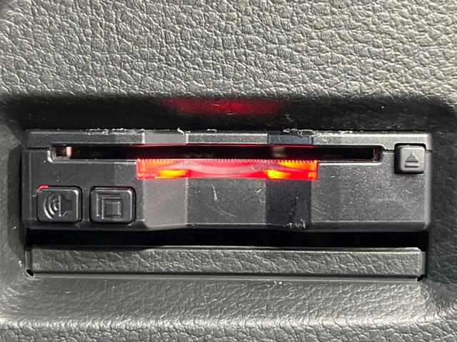 スペーシアカスタムＺ ターボ　電動スライドドア　ＳＤナビ　バックカメラ　衝突軽減装置　禁煙車　シートヒーター　ドラレコ　スマートキー　ＨＩＤヘッド　ＥＴＣ　クルコン　車線逸脱警報　誤発進抑制機能　先行車発進告知　オートライト（33枚目）