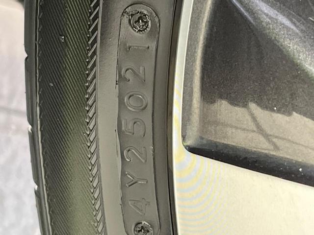 スペーシアカスタムＺ ターボ　電動スライドドア　ＳＤナビ　バックカメラ　衝突軽減装置　禁煙車　シートヒーター　ドラレコ　スマートキー　ＨＩＤヘッド　ＥＴＣ　クルコン　車線逸脱警報　誤発進抑制機能　先行車発進告知　オートライト（70枚目）