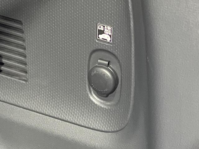 ハスラー Ｆリミテッド　４ＷＤ　衝突軽減装置　禁煙車　２トーンカラー　シートヒーター　スマートキー　ＨＩＤヘッド　誤発進抑制機能　オートライト　オートエアコン　ＣＤ　ＡＵＸ　電動格納ミラー　ダウンヒルアシスト　盗難防止装置（39枚目）