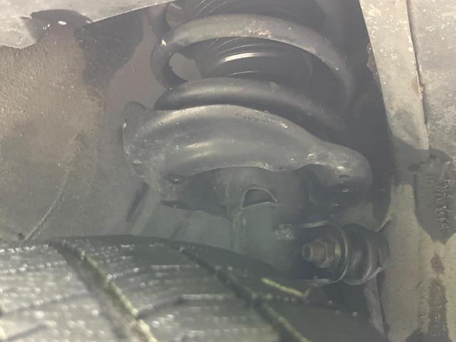 オデッセイ アブソルート　両側電動ドア　純正ナビ　バックカメラ　衝突軽減装置　禁煙車　ハーフレザーシート　スマートキー　ＬＥＤヘッド＆フォグ　ＥＴＣ　クルコン　オートライト　オートエアコン　純正１７インチＡＷ　革巻きハンドル（20枚目）