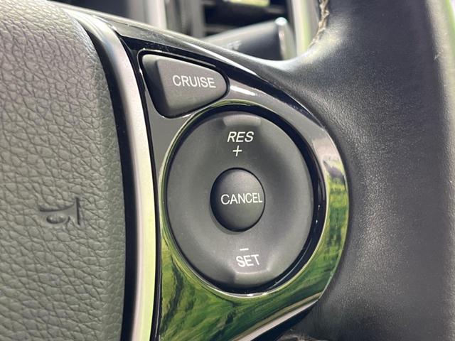 オデッセイ アブソルート　両側電動ドア　純正ナビ　バックカメラ　衝突軽減装置　禁煙車　ハーフレザーシート　スマートキー　ＬＥＤヘッド＆フォグ　ＥＴＣ　クルコン　オートライト　オートエアコン　純正１７インチＡＷ　革巻きハンドル（30枚目）