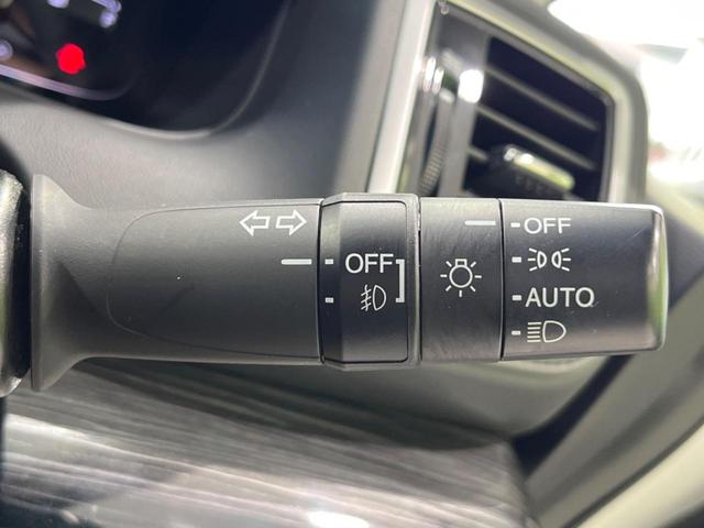 オデッセイ アブソルート　両側電動ドア　純正ナビ　バックカメラ　衝突軽減装置　禁煙車　ハーフレザーシート　スマートキー　ＬＥＤヘッド＆フォグ　ＥＴＣ　クルコン　オートライト　オートエアコン　純正１７インチＡＷ　革巻きハンドル（33枚目）