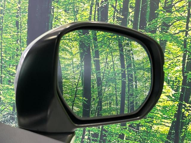 オデッセイ アブソルート　両側電動ドア　純正ナビ　バックカメラ　衝突軽減装置　禁煙車　ハーフレザーシート　スマートキー　ＬＥＤヘッド＆フォグ　ＥＴＣ　クルコン　オートライト　オートエアコン　純正１７インチＡＷ　革巻きハンドル（48枚目）