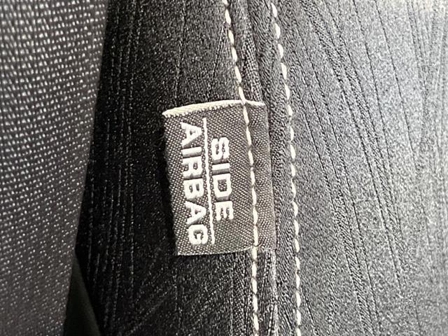 オデッセイ アブソルート　両側電動ドア　純正ナビ　バックカメラ　衝突軽減装置　禁煙車　ハーフレザーシート　スマートキー　ＬＥＤヘッド＆フォグ　ＥＴＣ　クルコン　オートライト　オートエアコン　純正１７インチＡＷ　革巻きハンドル（56枚目）