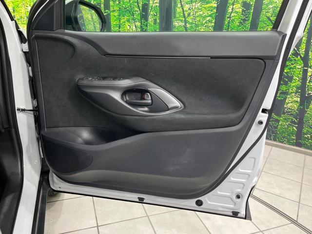 ヤリスクロス Ｚ　純正８型ナビ　全周囲カメラ　衝突軽減装置　レーダークルーズ　禁煙車　ハーフレザーシート　パワーシート　ドラレコ　クリアランスソナー　レーンキープ　スマートキー　ＬＥＤヘッド　ＥＴＣ　オートハイビーム（55枚目）