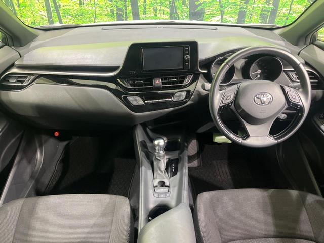 Ｃ－ＨＲ Ｓ　純正ナビ　バックカメラ　衝突軽減装置　レーダークルーズ　禁煙車　前後ドラレコ　スマートキー　ＥＴＣ　オートハイビーム　車線逸脱警報　デュアルオートエアコン　純正１７インチＡＷ　Ｂｌｕｅｔｏｏｔｈ再生（2枚目）