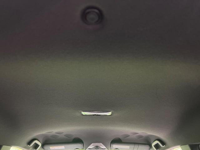 Ｃ－ＨＲ Ｓ　純正ナビ　バックカメラ　衝突軽減装置　レーダークルーズ　禁煙車　前後ドラレコ　スマートキー　ＥＴＣ　オートハイビーム　車線逸脱警報　デュアルオートエアコン　純正１７インチＡＷ　Ｂｌｕｅｔｏｏｔｈ再生（39枚目）