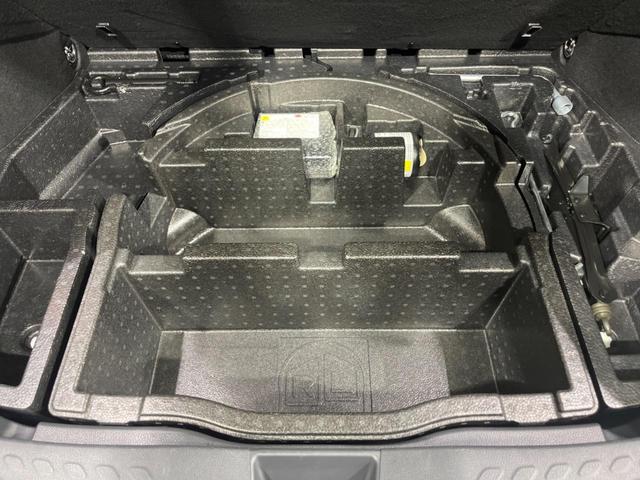 Ｃ－ＨＲ Ｓ　純正ナビ　バックカメラ　衝突軽減装置　レーダークルーズ　禁煙車　前後ドラレコ　スマートキー　ＥＴＣ　オートハイビーム　車線逸脱警報　デュアルオートエアコン　純正１７インチＡＷ　Ｂｌｕｅｔｏｏｔｈ再生（41枚目）