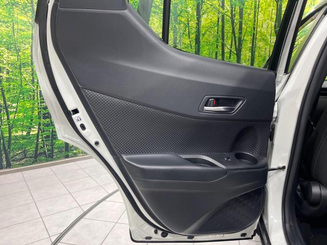 Ｃ－ＨＲ Ｓ　純正ナビ　バックカメラ　衝突軽減装置　レーダークルーズ　禁煙車　前後ドラレコ　スマートキー　ＥＴＣ　オートハイビーム　車線逸脱警報　デュアルオートエアコン　純正１７インチＡＷ　Ｂｌｕｅｔｏｏｔｈ再生（45枚目）