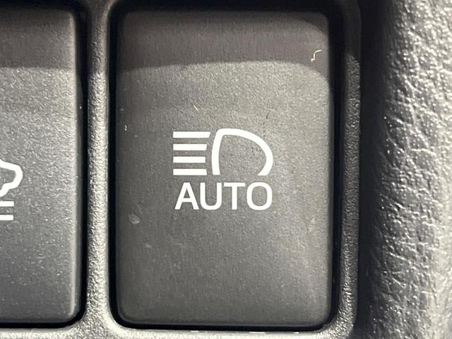 Ｃ－ＨＲ Ｓ　純正ナビ　バックカメラ　衝突軽減装置　レーダークルーズ　禁煙車　前後ドラレコ　スマートキー　ＥＴＣ　オートハイビーム　車線逸脱警報　デュアルオートエアコン　純正１７インチＡＷ　Ｂｌｕｅｔｏｏｔｈ再生（51枚目）