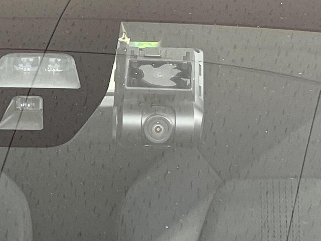 【ＥＴＣ】高速道路の料金所をストレスなく通過！話題のスポットやサービスエリアに多い「スマートＩＣ」利用時は必須のアイテムです。当店でセットアップを実施、ご納車当日からすぐにご利用いただけます！